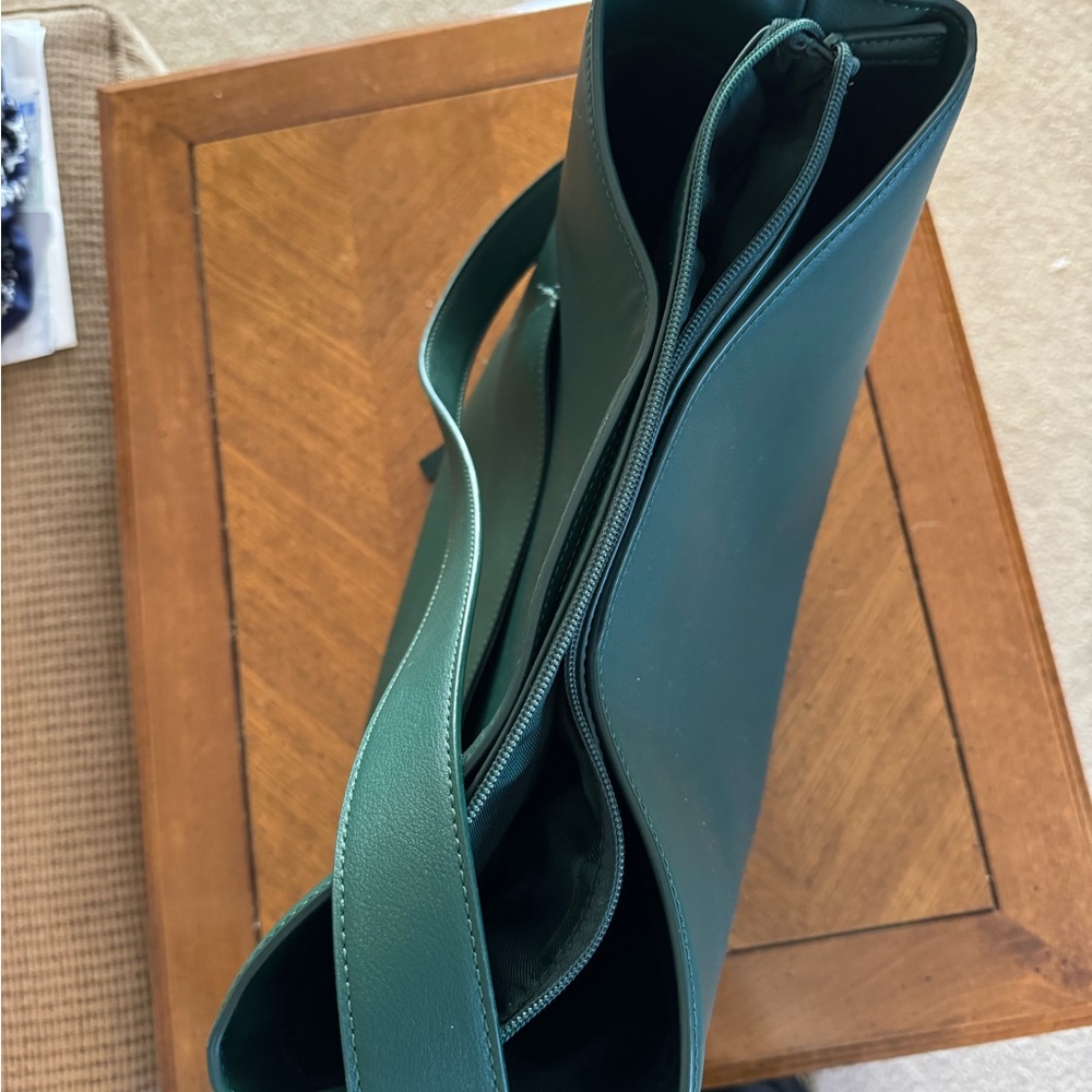 BEIS WICKED TOTE IN WICKED GREEN - Picture 7 of 13